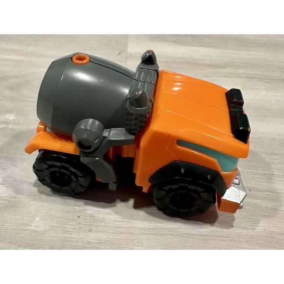 Transformers Rescue Bots Academy Wedge Figure Construction Bot Cement Vehicle - Picture 2 of 7